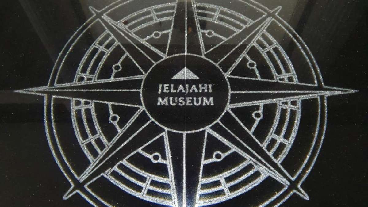 Floor Logo Projection